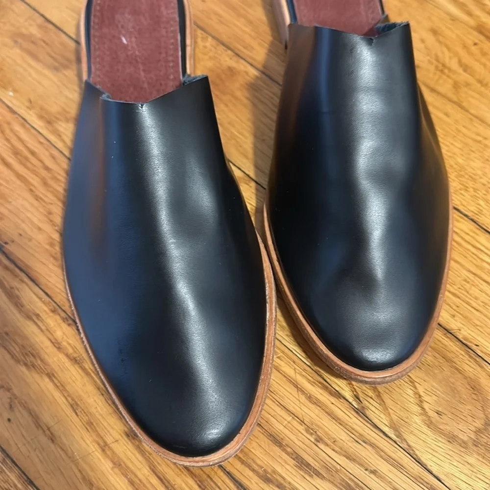 Sleek Guatemalan Black Leather Loafers Women’s‎ 10 NWOT